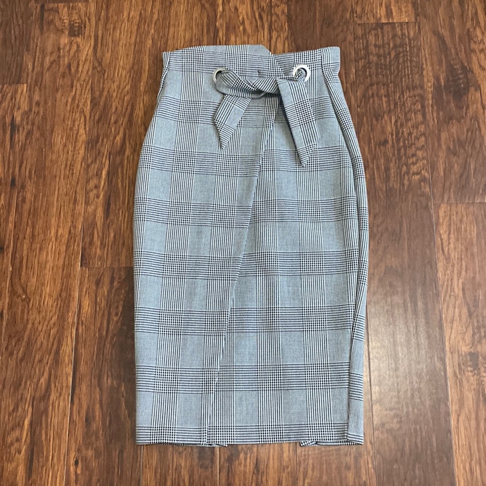 H&M Pencil Skirt